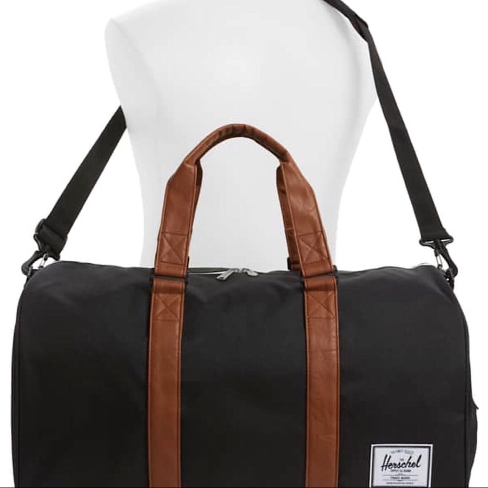 NWT Herschel Supply Company Novel Duffle
